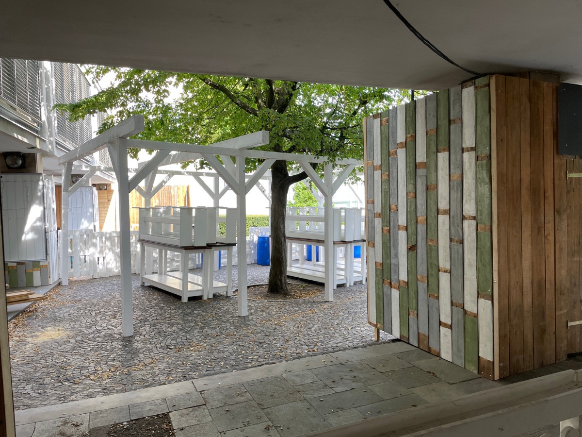 Aufbau für den Tag der Niedersachsen. / Foto: Dominik Lapp