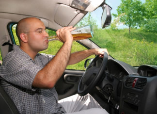 Symbolbild Alkohol am Steuer