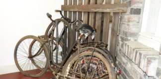 Symbolbild alte Fahrräder