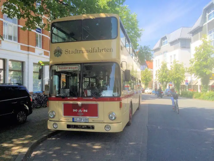 Stadtrundfahrten Osnabrück im historischen Doppeldecker