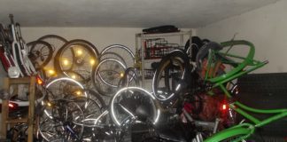 eine Garage voller gestohlener Fahrräder in Quakenbrück, Foto: PI OS