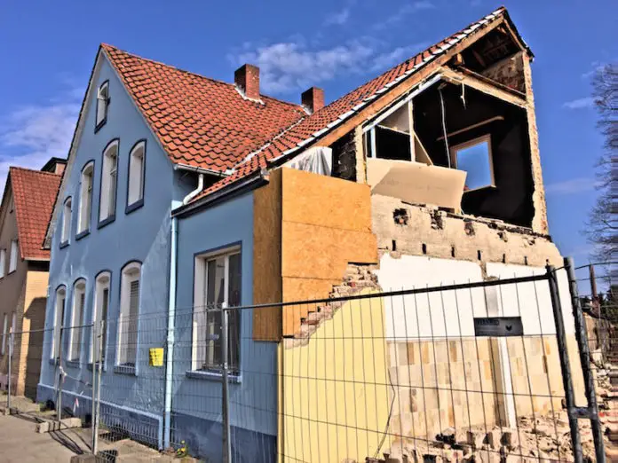 das-blaue-haus-osnabrueck Das Blaue Haus (Bordell) an der Natruper Straße in Osnabrück.