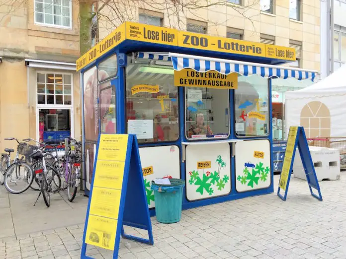 Bude der Zoolotterie am Nikolaiort