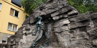 Haarmannsbrunnen in Osnabrück sprudelt wieder