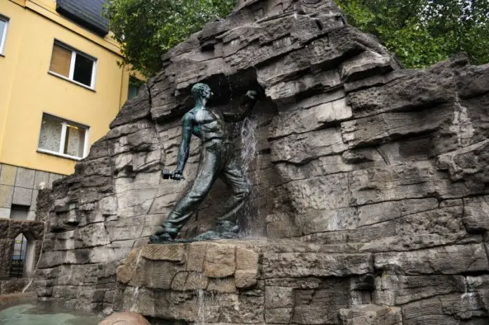 Haarmannsbrunnen in Osnabrück sprudelt wieder