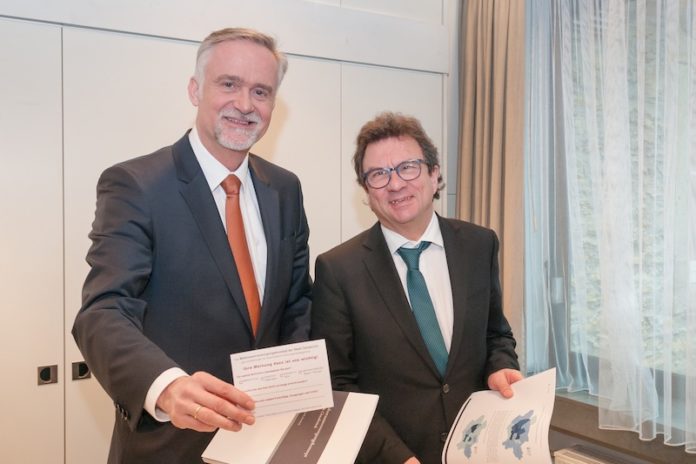 Oberbürgermeister Wolfgang Griesert (l.) und Stadtbaurat Frank Otte