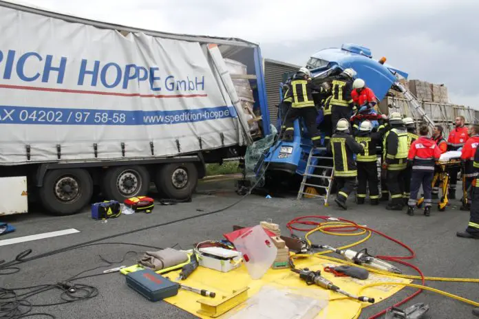 Schwerer LKW-Unfall auf der A1 bei Osnabrück