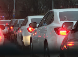 Stau in der Innenstadt, Symbolbild