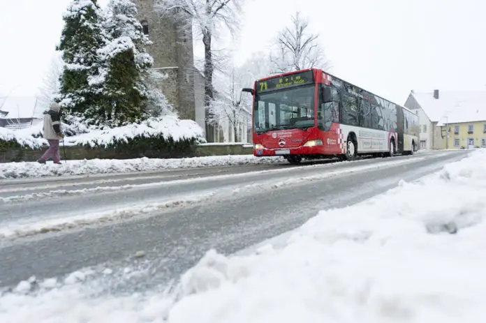 VOS Bus im Schnee, Belm