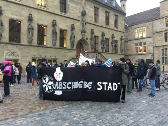 Demonstration vor dem Rathaus in Osnabrück