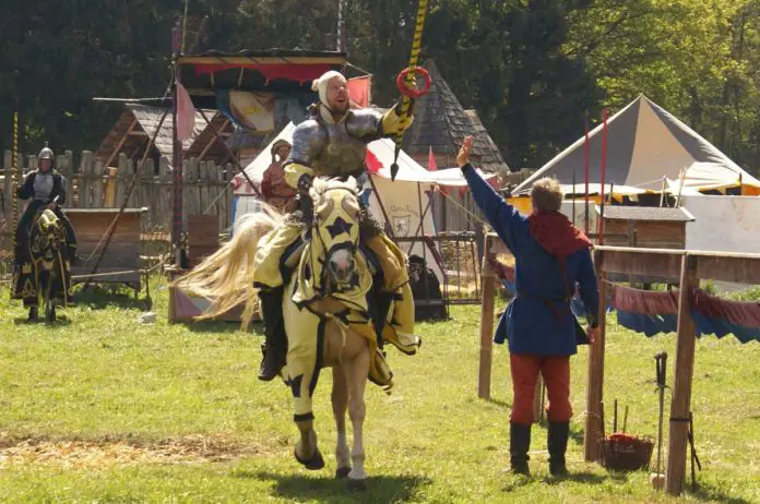 Mösers Meinung, Lanzen brechen