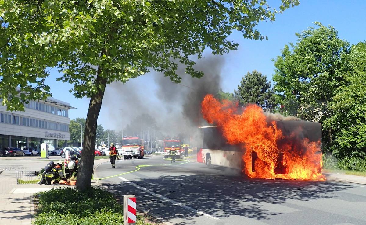 Stadtbus brennt in Osnabrück