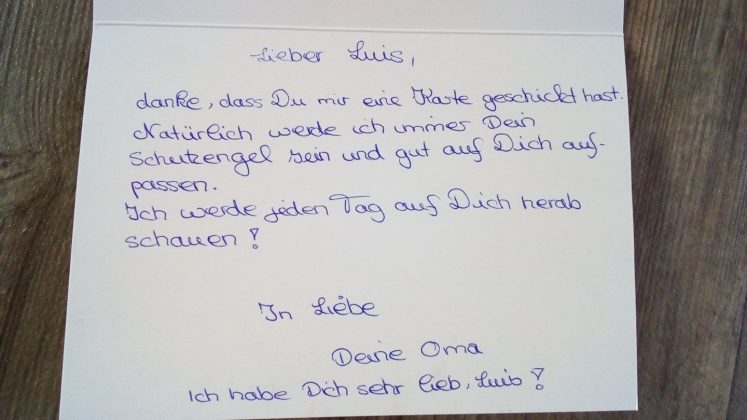 Tote Oma schreibt als Schutzengel einen Brief an ihren Enkel