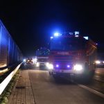 Transporter kracht auf LKW auf der Autobahn A1 bei Osnabrück