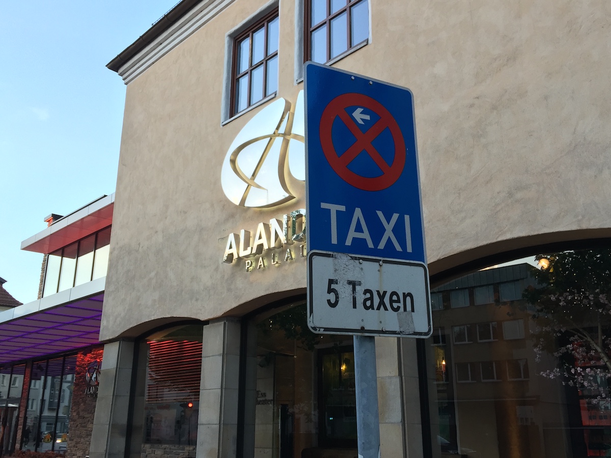 Taxistand Alando Palais, Osnabrück