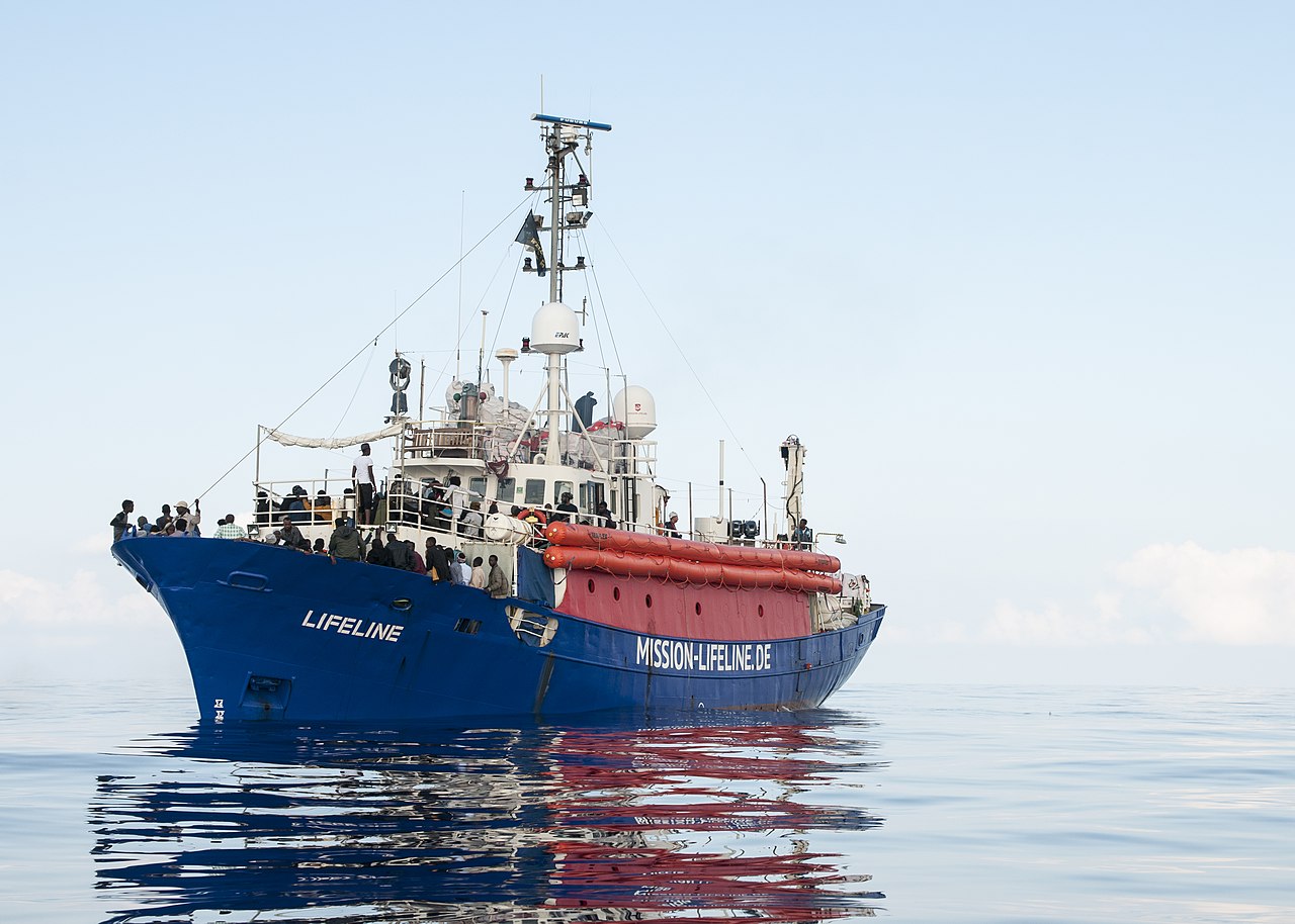 Mission Lifeline, Schiff, Mittelmeer