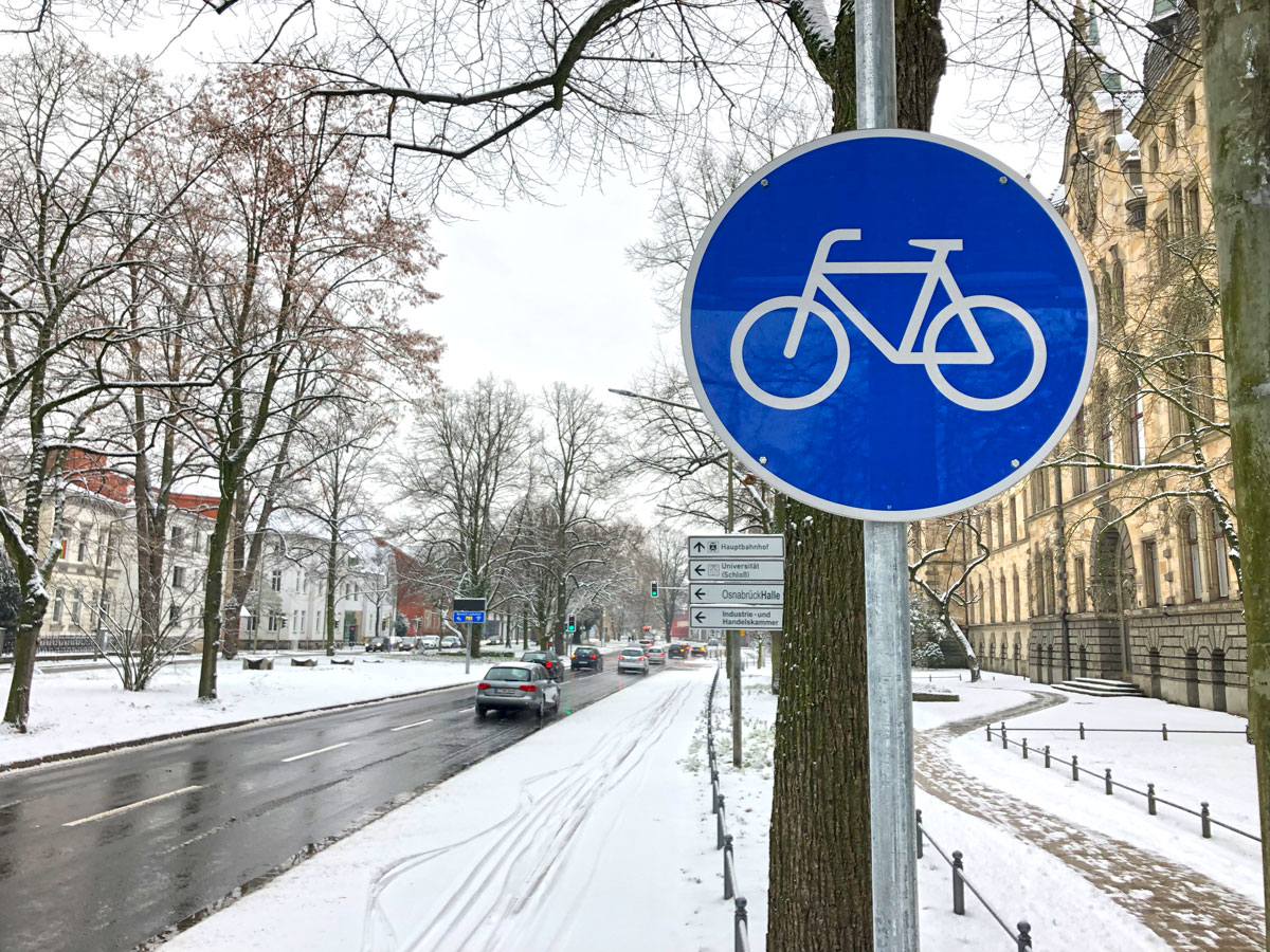 Fahrradweg im Winter