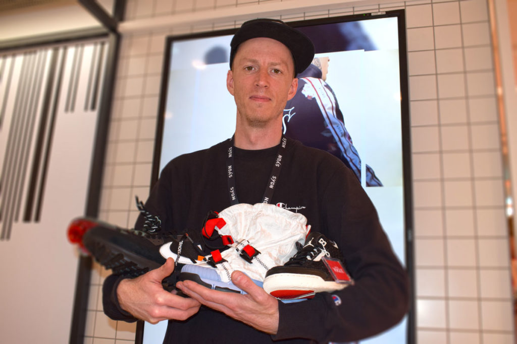 SYGN-Mitarbeiter Philipp präsentiert einige begehrte Sneaker