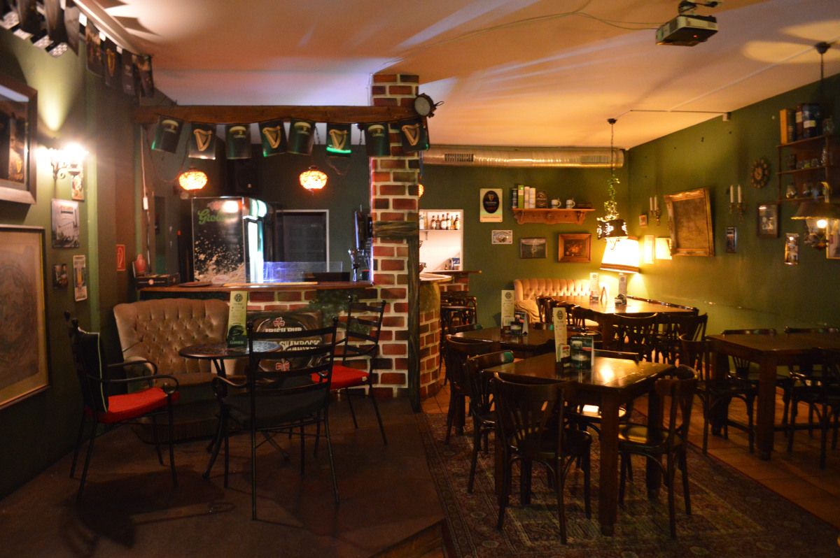 Ein rotes Kleebatt in Osnabrück – der Irish Pub „The Red Shamrock“