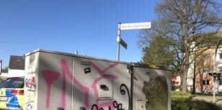 Ein Sprayer hat in der Nacht von Samstag auf Sonntag den Verteilerkasten an der Ecke Martinistraße/ Am Kirchenkamp beschmiert