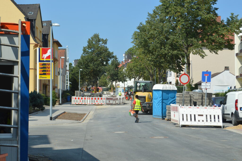 Baustelle Rheiner Landstraße in Osnabrück: Bis „Am Finkenhügel" voraussichtlich zum Jahresende fertig