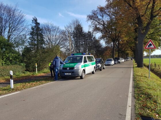 Vier Wohnwagen brannten: Polizei- und Feuerwehreinsatz am Campingplatz Ludwigsee