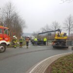 Unfall mit Kleintraktor und zwei PKW in Bad Rothenfelde, Landkreis Osnabrück
