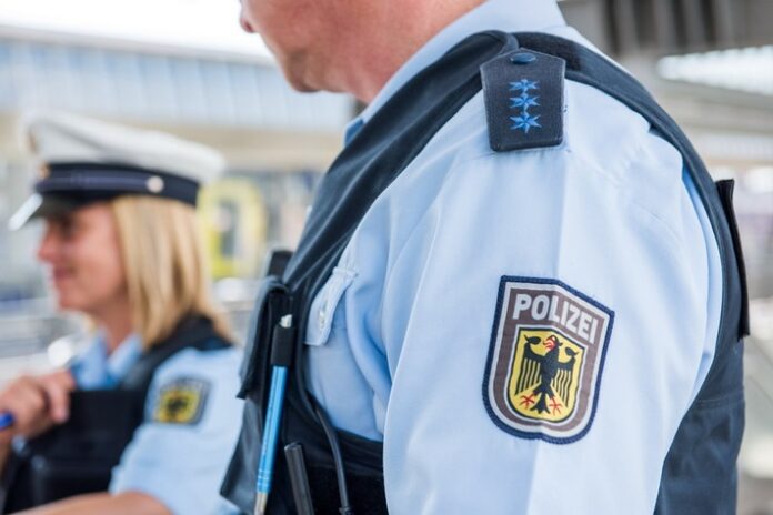 (Symbolbild) Polizei