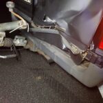 Anhänger eines Kleinbusses kippt auf Autobahn A30 um