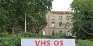 Die Volkshochschule in Osnabrück. / Foto: Brockfeld