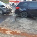 PKW prallt in parkendes Auto in Belm