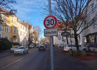 Tempo 30 Schild in der Lotter Straße / Foto: Brockfeld