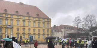 Regnerisches Wetter bei der Corona-Demo, 22.01.2022