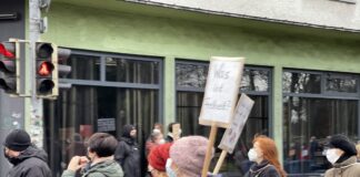 Demonstration von Kritikern der Corona-Maßnahmen am 2. Januar 2022 in Osnabrück