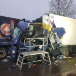LKW-Fahrer bei Zusammenstoß in Dissen eingeklemmt