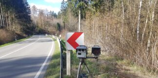 (Symbolbild) Mobiler Blitzer Radarkontrolle / Foto: Westermann