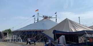 Circus Belly an der Halle Gartlage / Foto: Stanehl