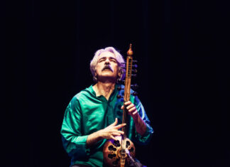 Morgenland Festival Osnabrück 2022 präsentiert erstmalig Musiktheaterwerk im Programm Der iranische Musiker Kayan Kalhor. / Foto: Juri Hinsch