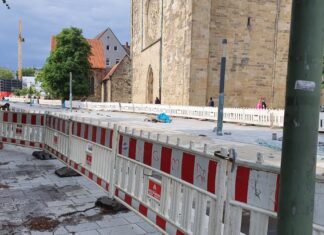 Feierlaune statt Baustelle: Straßenfest in der Johannisstraße am 16. Juli Baustelle an der Johannisstraße ist Geschichte. / Foto: Groenewold