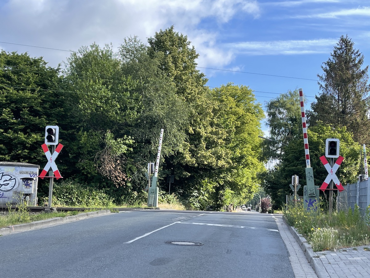 Bauarbeiten an Osnabrücker Bahnstrecke Diese Bahnübergänge sind