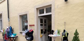 Bei der Schmuck-Galerie in der Marienstraße ist noch bis Samstag (2. Juli) Räumungsverkauf. / Foto: Schweer