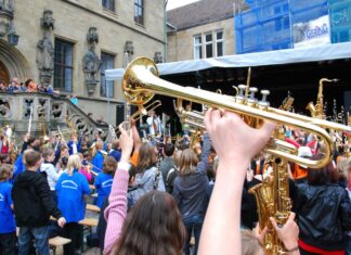 Der "Osnabrücker Samstag" bringt den "Tag der Musik" zum Rathaus Osnabrück. / Foto: Angela von Brill