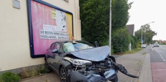 Zusammenstoß von Autos in Lüstringen endet glimpflich
