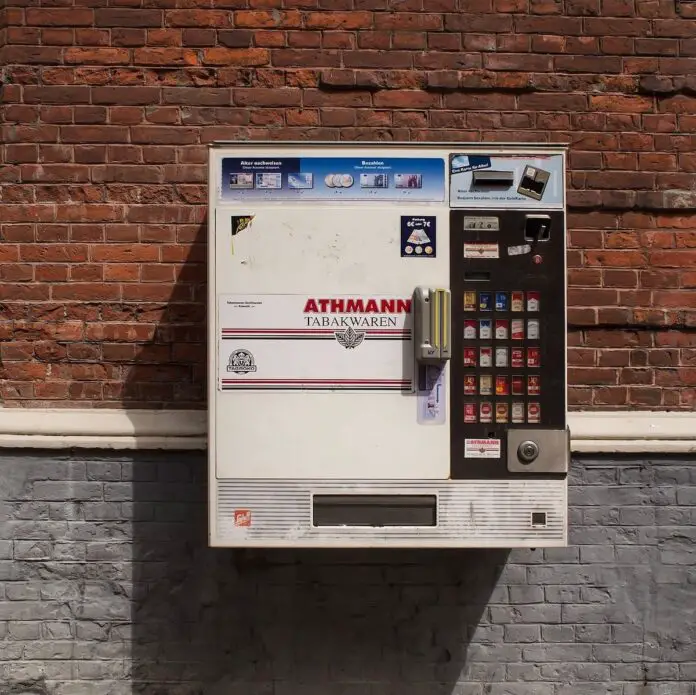 (Symbolbild) Zigarettenautomat