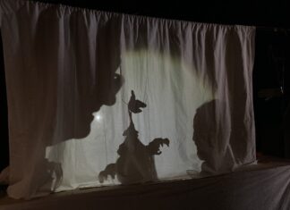 Vorverkauf gestartet: Ab September dreht sich im Figurentheater Osnabrück alles um den Menschen Derzeit wird ein Schattentheaterstück im Figurentheater erprobt. / Foto: Schulte