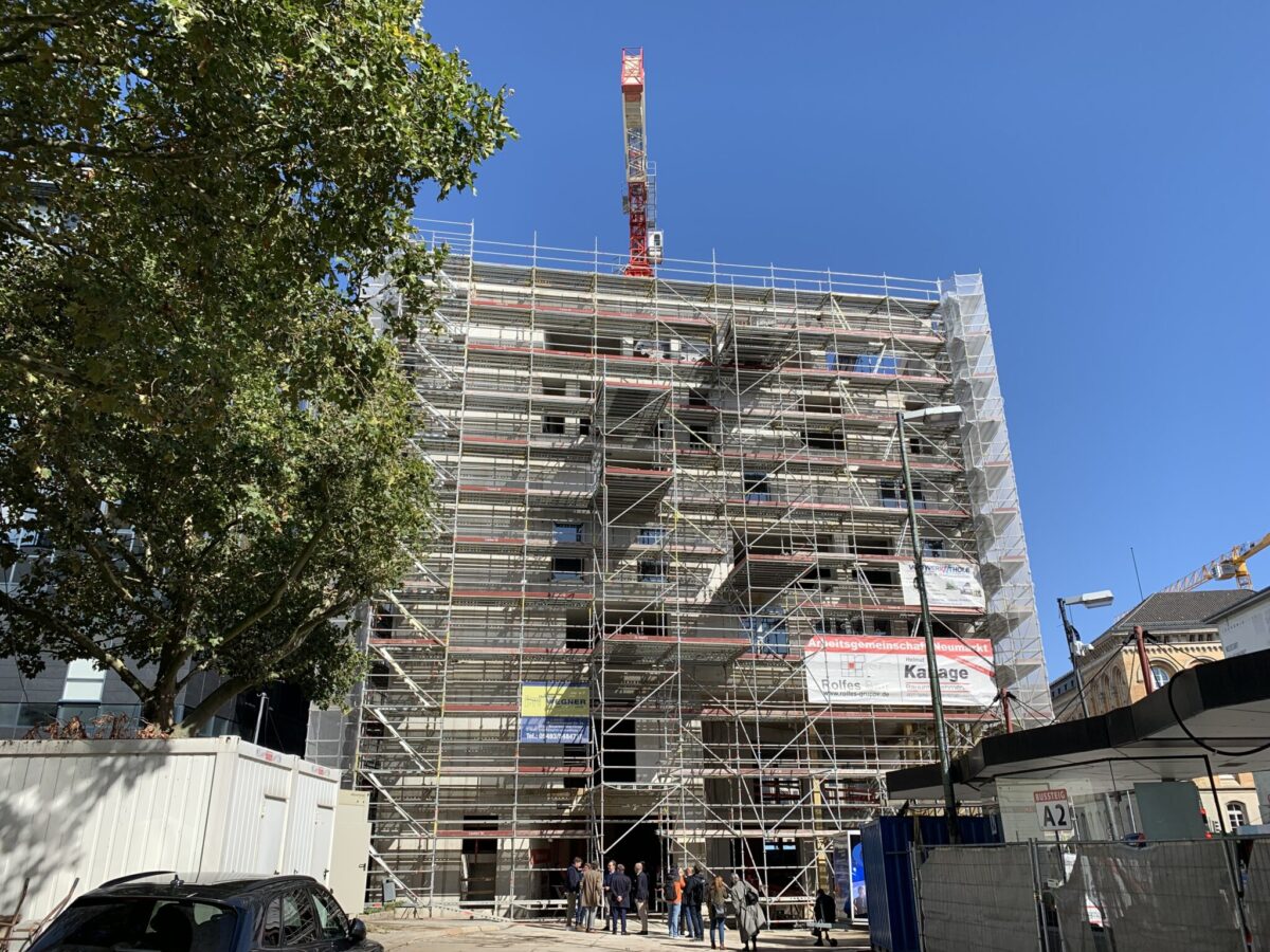 Eröffnung von "Bergmann´s – Das Hotel" im Zauberwürfel um Monate verschoben Richtfest am Zauberwürfel / Foto: Guss