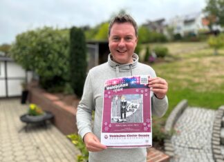 Die Vorfreude bei Waldbühnen-Spielleiter Thorsten Hülsmann ist schon da: Ab dem 26. November zeigt das Waldbühnenensemble auf der Waldbühne den Weihnachtsklassiker „Der kleine Lord“. / Foto: Waldbühne Kloster Oesede / Werner Knappheide