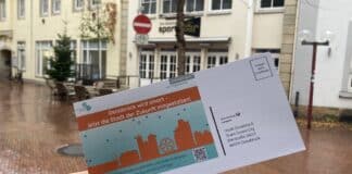 2.000 Postkarten erreichen in den kommenden Tagen Osnabrücker Haushalte. / Foto: Schulte