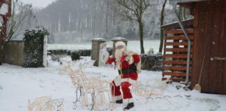 Ob der Weihnachtsmann 2.0 in diesem Jahr auch wieder bei Schnee Freude verbreitet? / Foto: Privat