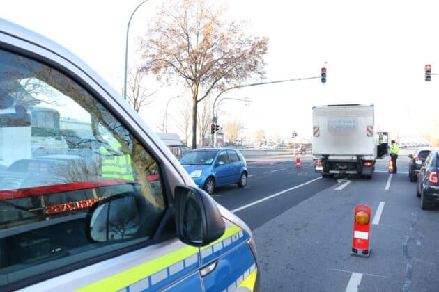 Schwerst verletzt: Fußgänger von Auto auf Hansastraße erfasst